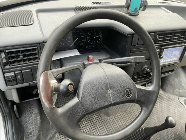 Білий Фольксваген Transporter, об'ємом двигуна 1.9 л та пробігом 360 тис. км за 2600 $, фото 6 на Automoto.ua