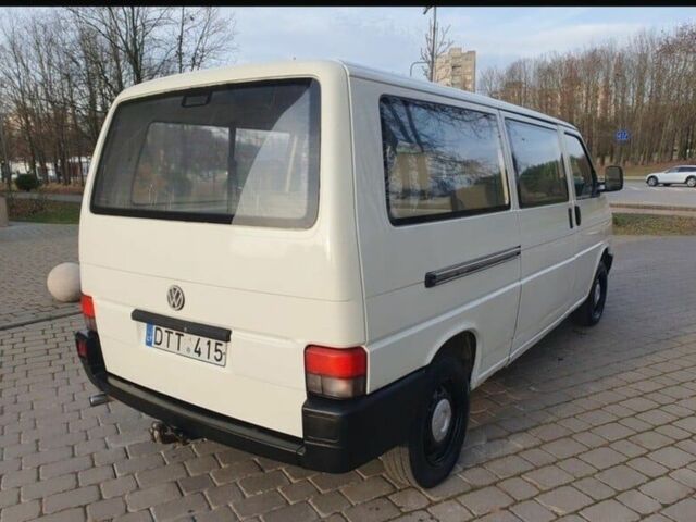 Белый Фольксваген Transporter, объемом двигателя 2.4 л и пробегом 273 тыс. км за 1800 $, фото 3 на Automoto.ua