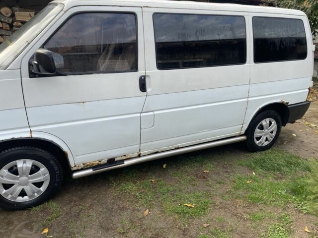 Білий Фольксваген Transporter, об'ємом двигуна 1.9 л та пробігом 360 тис. км за 2600 $, фото 1 на Automoto.ua