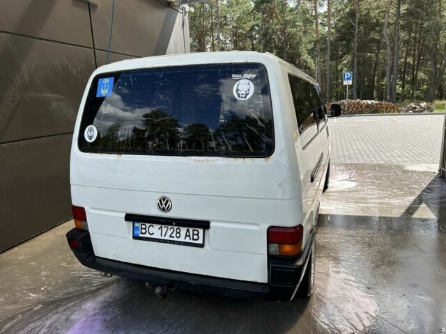 Белый Фольксваген Transporter, объемом двигателя 2.4 л и пробегом 607 тыс. км за 3200 $, фото 3 на Automoto.ua