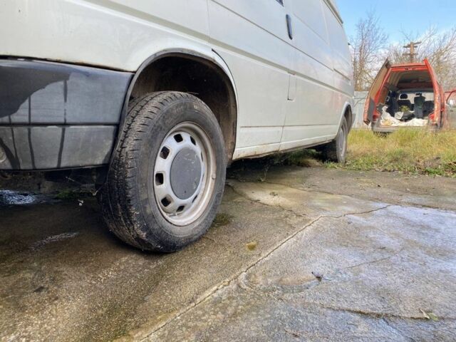 Білий Фольксваген Transporter, об'ємом двигуна 2.4 л та пробігом 3 тис. км за 5500 $, фото 6 на Automoto.ua