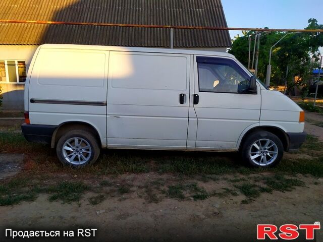Белый Фольксваген Transporter, объемом двигателя 1.9 л и пробегом 180 тыс. км за 4100 $, фото 3 на Automoto.ua