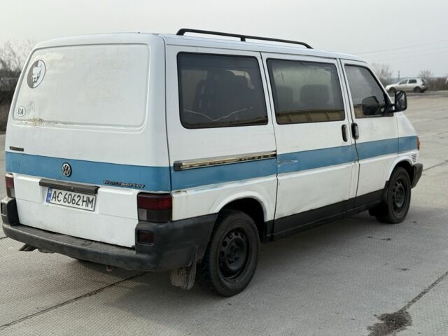 Белый Фольксваген Transporter, объемом двигателя 1.9 л и пробегом 400 тыс. км за 3500 $, фото 2 на Automoto.ua