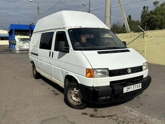 Білий Фольксваген Transporter, об'ємом двигуна 2.4 л та пробігом 299 тис. км за 2350 $, фото 2 на Automoto.ua