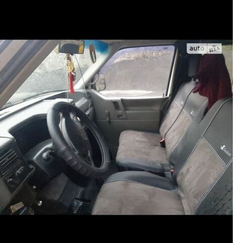 Білий Фольксваген Transporter, об'ємом двигуна 1.9 л та пробігом 494 тис. км за 4300 $, фото 1 на Automoto.ua