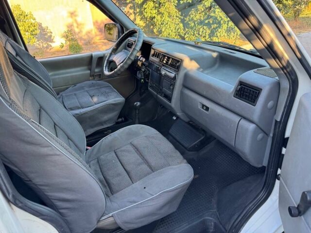 Фольксваген Transporter 1996 в Одессе на Automoto.ua Белый Фольксваген Transporter, объемом двигателя 1.9 л и пробегом 250 тыс. км за 3500 $, фото 12 на Automoto.ua