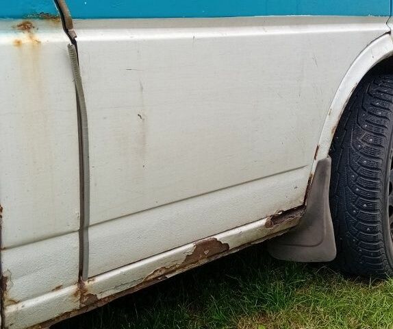 Белый Фольксваген Transporter, объемом двигателя 9 л и пробегом 460 тыс. км за 2374 $, фото 7 на Automoto.ua