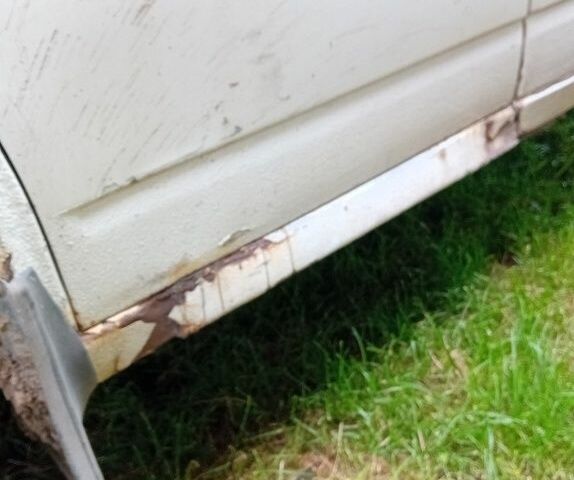 Белый Фольксваген Transporter, объемом двигателя 9 л и пробегом 460 тыс. км за 2374 $, фото 6 на Automoto.ua