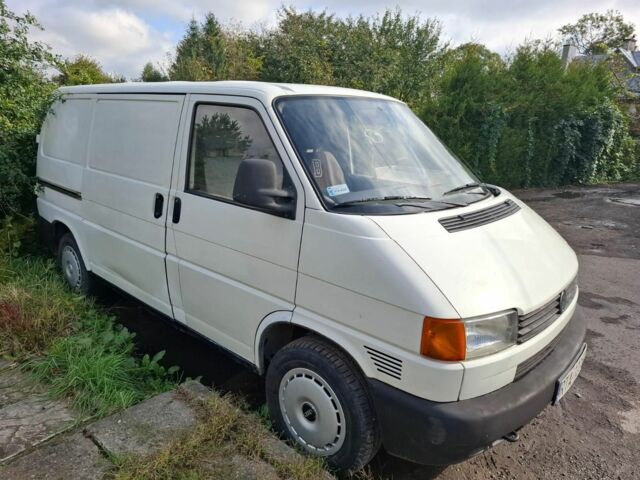 Білий Фольксваген Transporter, об'ємом двигуна 0 л та пробігом 370 тис. км за 2600 $, фото 2 на Automoto.ua