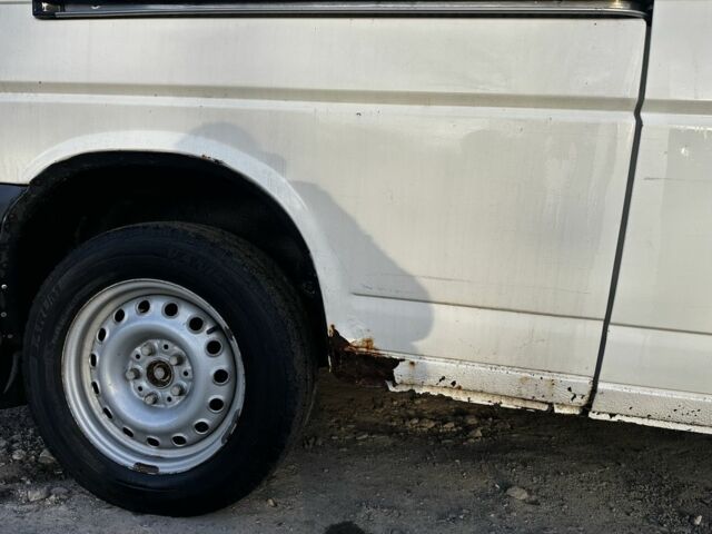 Белый Фольксваген Transporter, объемом двигателя 1.9 л и пробегом 260 тыс. км за 2599 $, фото 5 на Automoto.ua