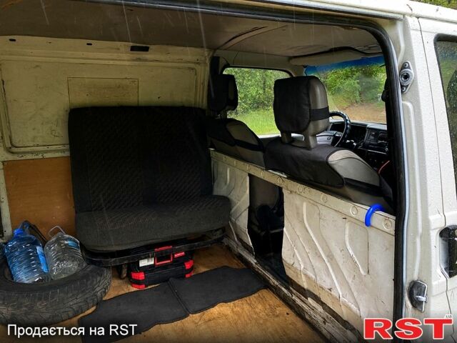 Белый Фольксваген Transporter, объемом двигателя 1.9 л и пробегом 123 тыс. км за 3000 $, фото 6 на Automoto.ua
