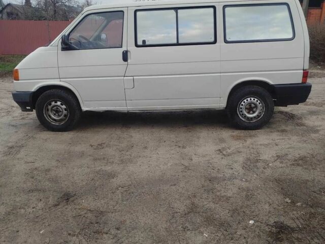 Білий Фольксваген Transporter, об'ємом двигуна 2.4 л та пробігом 240 тис. км за 3150 $, фото 13 на Automoto.ua