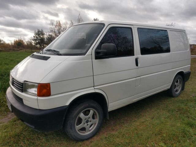 Белый Фольксваген Transporter, объемом двигателя 1.9 л и пробегом 409 тыс. км за 5500 $, фото 7 на Automoto.ua