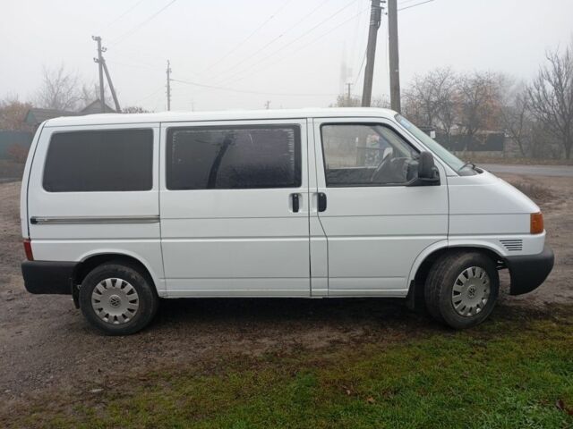 Белый Фольксваген Transporter, объемом двигателя 2.4 л и пробегом 450 тыс. км за 3350 $, фото 3 на Automoto.ua