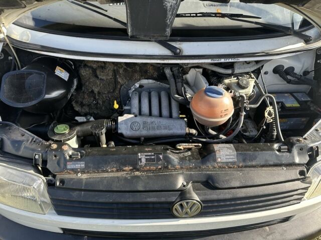 Білий Фольксваген Transporter, об'ємом двигуна 0 л та пробігом 380 тис. км за 2600 $, фото 6 на Automoto.ua