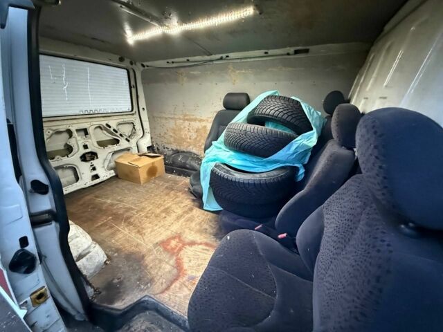 Белый Фольксваген Transporter, объемом двигателя 0 л и пробегом 400 тыс. км за 2698 $, фото 11 на Automoto.ua
