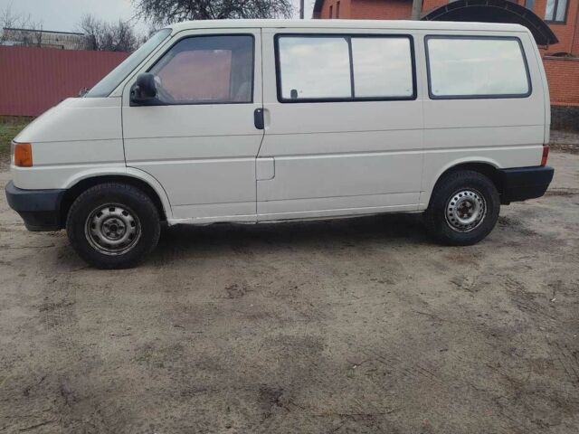 Білий Фольксваген Transporter, об'ємом двигуна 2.4 л та пробігом 240 тис. км за 3150 $, фото 11 на Automoto.ua