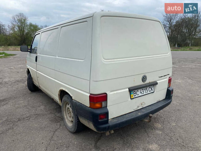 Белый Фольксваген Transporter, объемом двигателя 1.9 л и пробегом 321 тыс. км за 3100 $, фото 4 на Automoto.ua