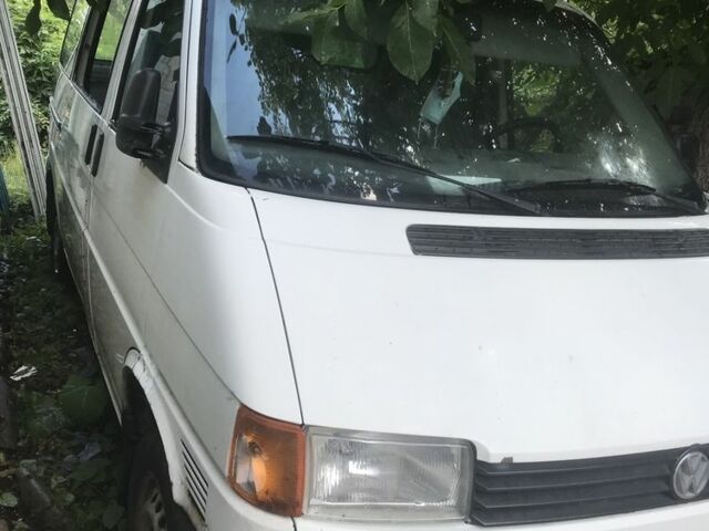 Білий Фольксваген Transporter, об'ємом двигуна 2.5 л та пробігом 457 тис. км за 3300 $, фото 2 на Automoto.ua