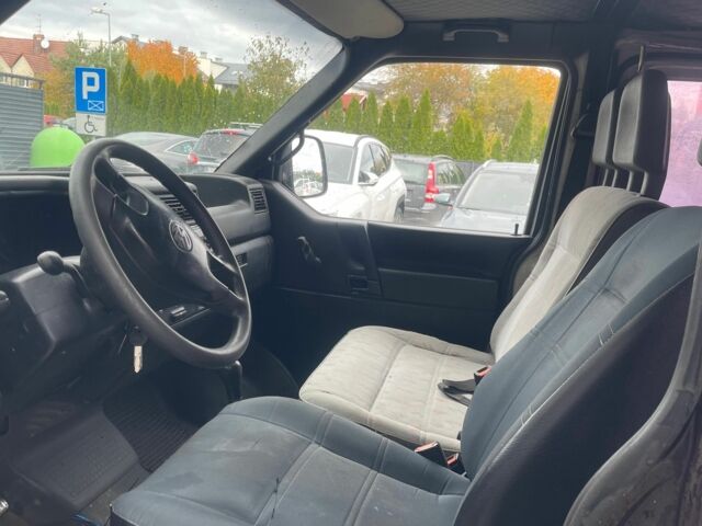 Белый Фольксваген Transporter, объемом двигателя 1.9 л и пробегом 300 тыс. км за 2678 $, фото 3 на Automoto.ua