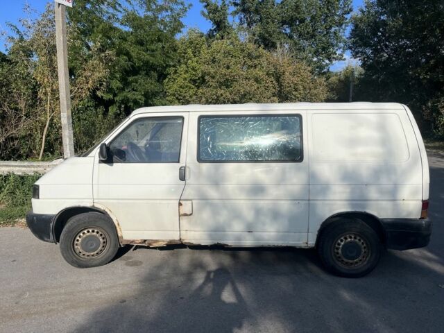 Білий Фольксваген Transporter, об'ємом двигуна 1.9 л та пробігом 380 тис. км за 3300 $, фото 1 на Automoto.ua