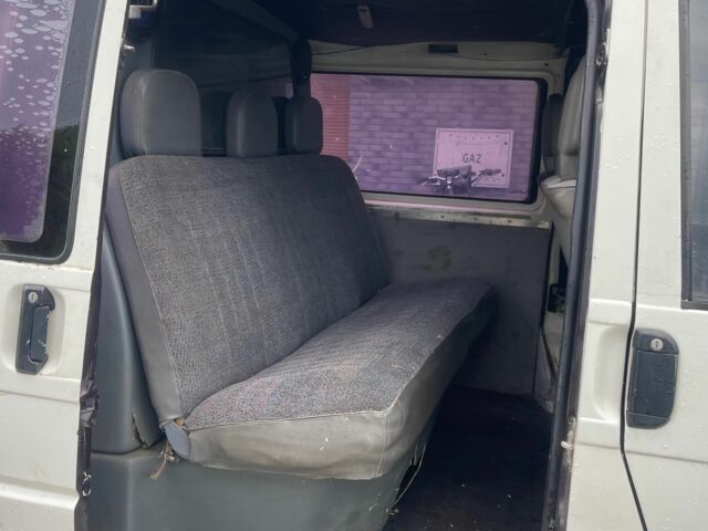 Белый Фольксваген Transporter, объемом двигателя 1.9 л и пробегом 300 тыс. км за 2678 $, фото 2 на Automoto.ua