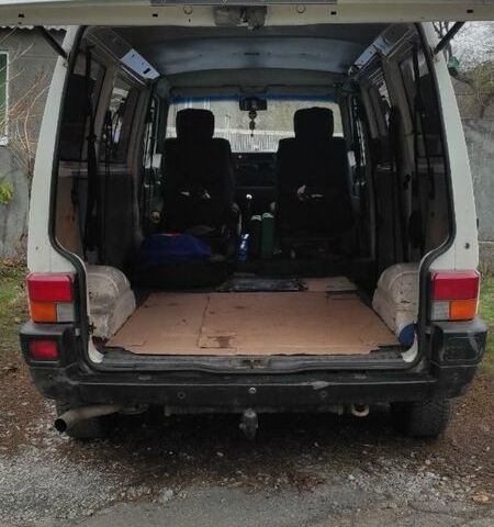 Белый Фольксваген Transporter, объемом двигателя 1.9 л и пробегом 430 тыс. км за 4400 $, фото 7 на Automoto.ua