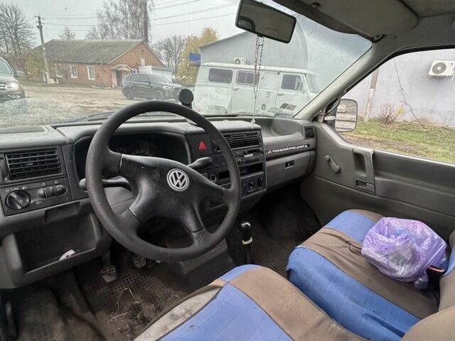 Белый Фольксваген Transporter, объемом двигателя 1.9 л и пробегом 200 тыс. км за 1600 $, фото 2 на Automoto.ua
