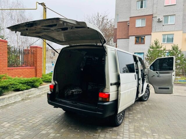 Белый Фольксваген Transporter, объемом двигателя 1.9 л и пробегом 100 тыс. км за 3250 $, фото 13 на Automoto.ua