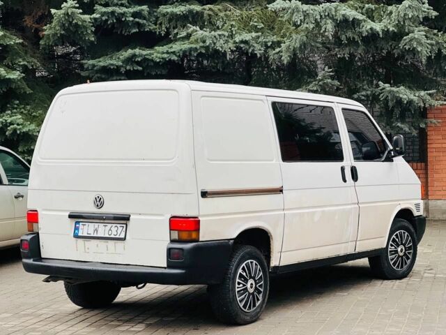 Белый Фольксваген Transporter, объемом двигателя 1.9 л и пробегом 100 тыс. км за 3250 $, фото 3 на Automoto.ua