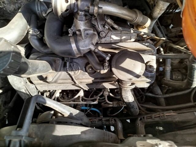 Білий Фольксваген Transporter, об'ємом двигуна 1.9 л та пробігом 528 тис. км за 3300 $, фото 4 на Automoto.ua