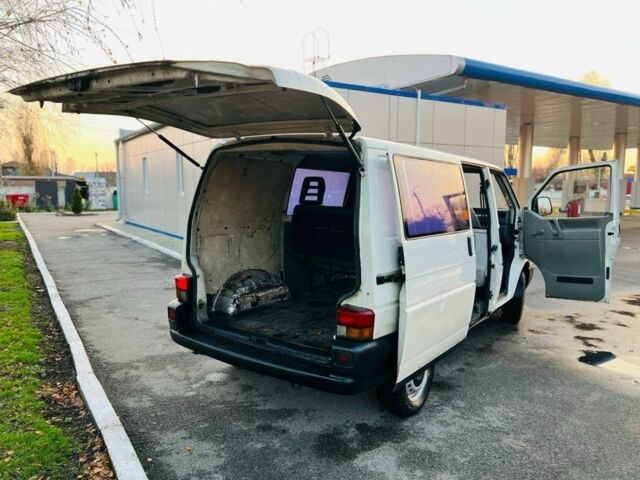 Білий Фольксваген Transporter, об'ємом двигуна 1.9 л та пробігом 200 тис. км за 3650 $, фото 13 на Automoto.ua