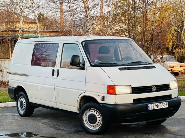Білий Фольксваген Transporter, об'ємом двигуна 1.9 л та пробігом 200 тис. км за 3650 $, фото 1 на Automoto.ua