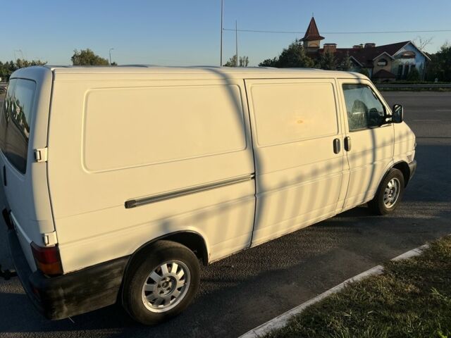 Белый Фольксваген Transporter, объемом двигателя 2.5 л и пробегом 428 тыс. км за 5500 $, фото 6 на Automoto.ua