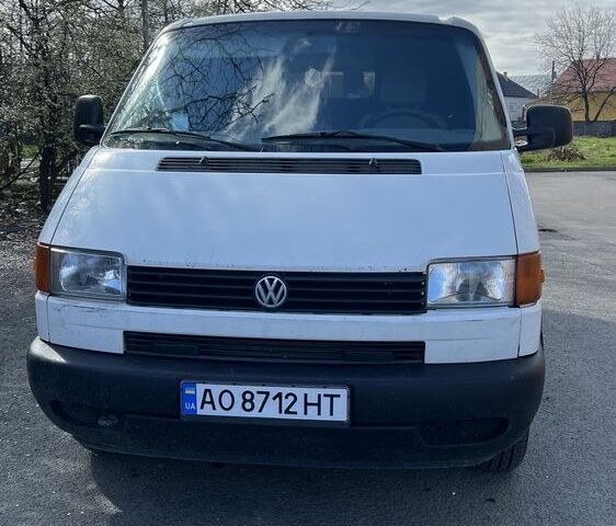 Білий Фольксваген Transporter, об'ємом двигуна 2.4 л та пробігом 498 тис. км за 4000 $, фото 2 на Automoto.ua