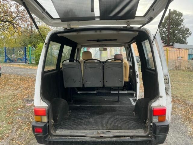 Білий Фольксваген Transporter, об'ємом двигуна 2 л та пробігом 150 тис. км за 3102 $, фото 3 на Automoto.ua