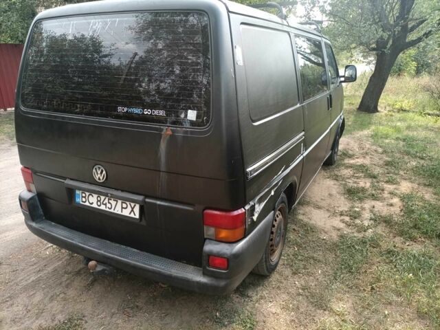 Белый Фольксваген Transporter, объемом двигателя 2.5 л и пробегом 595 тыс. км за 3500 $, фото 4 на Automoto.ua