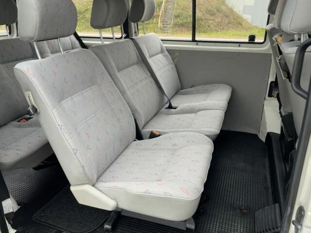 Белый Фольксваген Transporter, объемом двигателя 0 л и пробегом 290 тыс. км за 2350 $, фото 5 на Automoto.ua