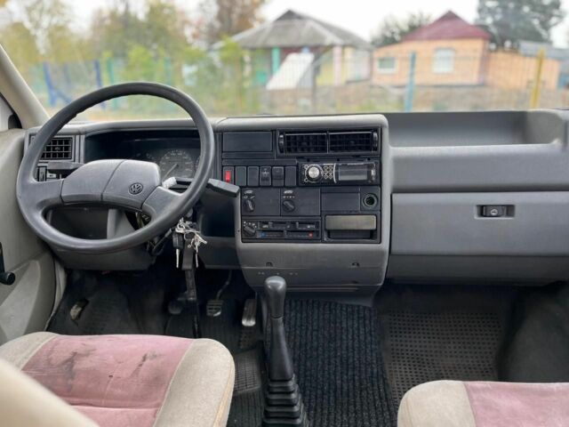 Білий Фольксваген Transporter, об'ємом двигуна 2 л та пробігом 150 тис. км за 3102 $, фото 7 на Automoto.ua