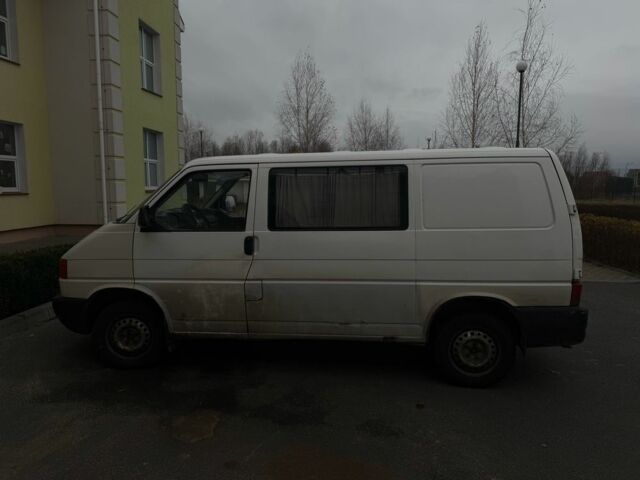 Білий Фольксваген Transporter, об'ємом двигуна 2.5 л та пробігом 755 тис. км за 5500 $, фото 4 на Automoto.ua