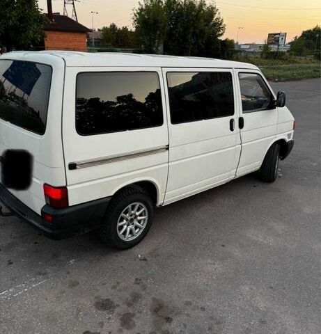 Білий Фольксваген Transporter, об'ємом двигуна 2.4 л та пробігом 1 тис. км за 5600 $, фото 2 на Automoto.ua