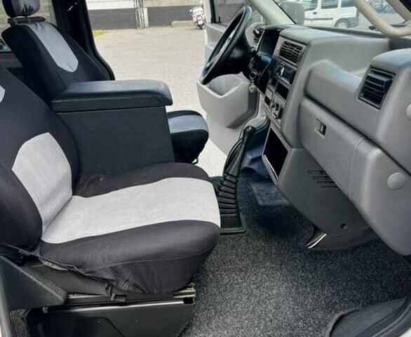 Білий Фольксваген Transporter, об'ємом двигуна 1.9 л та пробігом 310 тис. км за 5500 $, фото 2 на Automoto.ua
