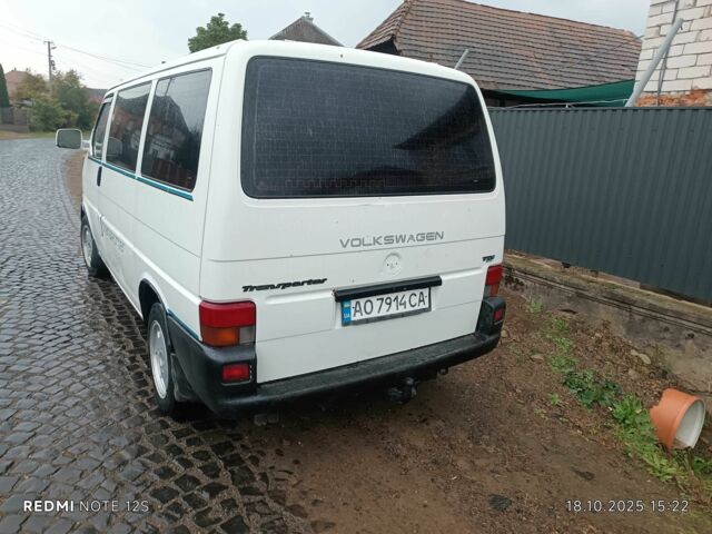 Белый Фольксваген Transporter, объемом двигателя 2.5 л и пробегом 400 тыс. км за 3200 $, фото 3 на Automoto.ua