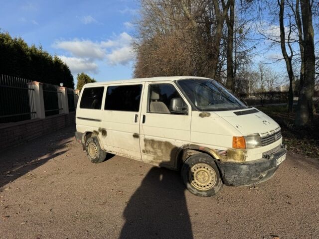 Белый Фольксваген Transporter, объемом двигателя 1.9 л и пробегом 200 тыс. км за 2900 $, фото 5 на Automoto.ua