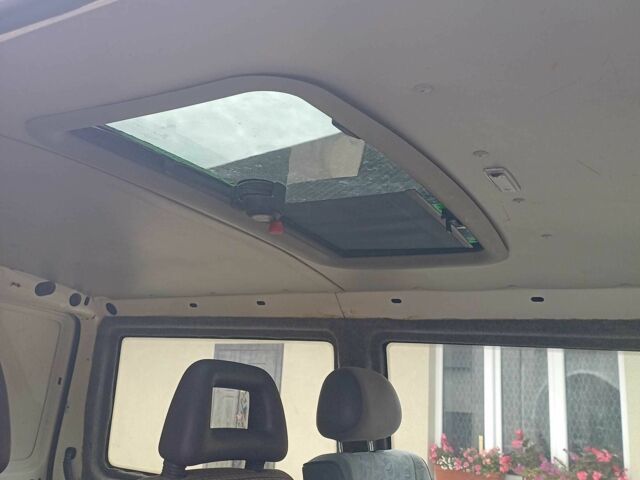 Белый Фольксваген Transporter, объемом двигателя 1.9 л и пробегом 416 тыс. км за 5150 $, фото 12 на Automoto.ua