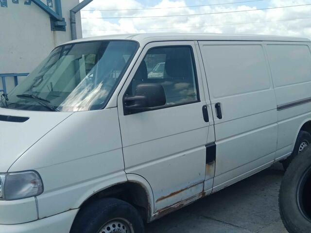 Білий Фольксваген Transporter, об'ємом двигуна 2.5 л та пробігом 450 тис. км за 5500 $, фото 4 на Automoto.ua