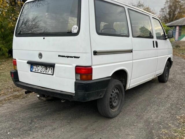 Білий Фольксваген Transporter, об'ємом двигуна 2 л та пробігом 150 тис. км за 3102 $, фото 1 на Automoto.ua