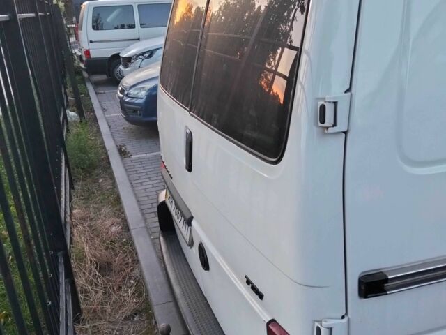 Білий Фольксваген Transporter, об'ємом двигуна 2.5 л та пробігом 555 тис. км за 5300 $, фото 3 на Automoto.ua