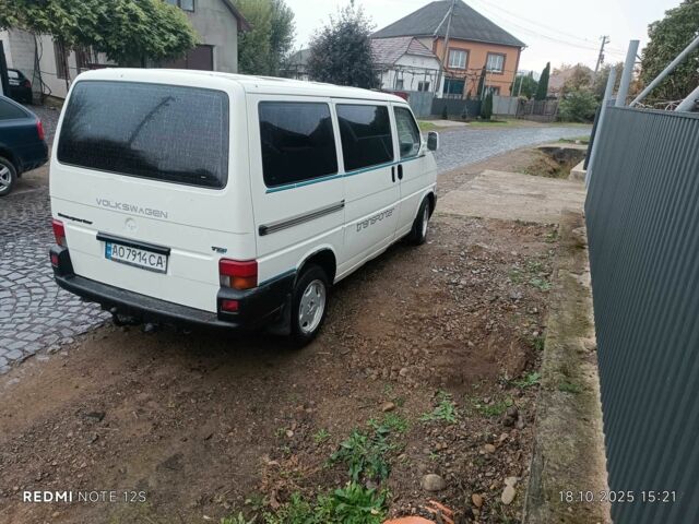 Белый Фольксваген Transporter, объемом двигателя 2.5 л и пробегом 400 тыс. км за 3200 $, фото 2 на Automoto.ua
