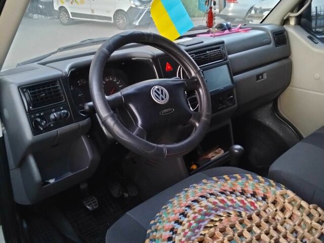 Білий Фольксваген Transporter, об'ємом двигуна 2.5 л та пробігом 555 тис. км за 5300 $, фото 4 на Automoto.ua